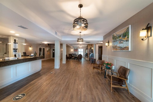 Prestige Inn Golden image 33
