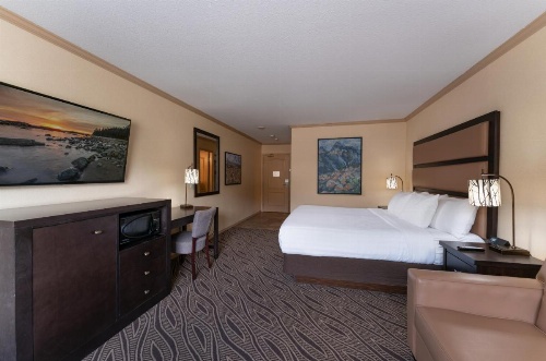 Prestige Inn Golden image 40