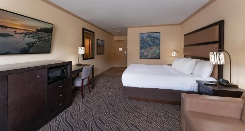 Prestige Inn Golden image 7