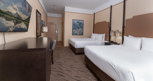 Prestige Inn Golden image 8